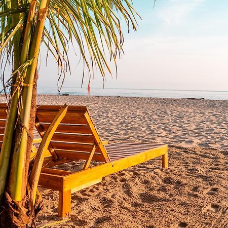 The Mompe Beach Hostal La Poza ภายนอก รูปภาพ