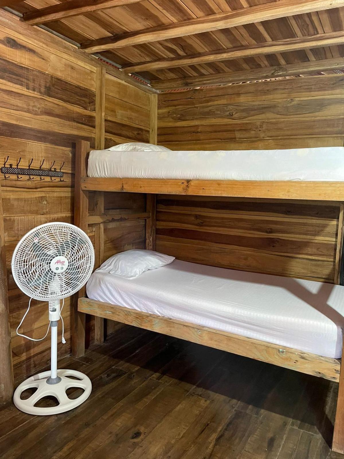 The Mompe Beach Hostal La Poza ภายนอก รูปภาพ