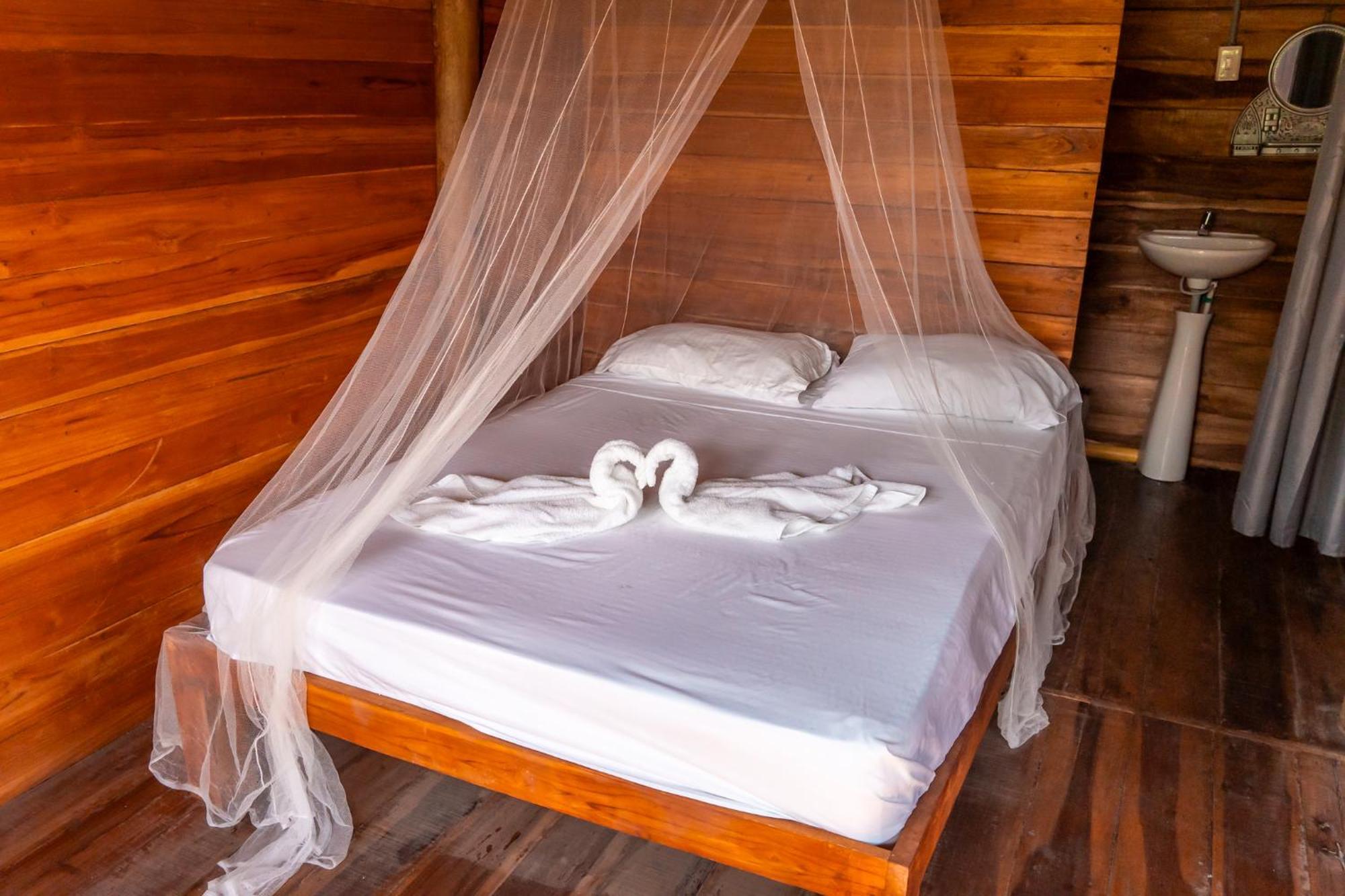 The Mompe Beach Hostal La Poza ภายนอก รูปภาพ