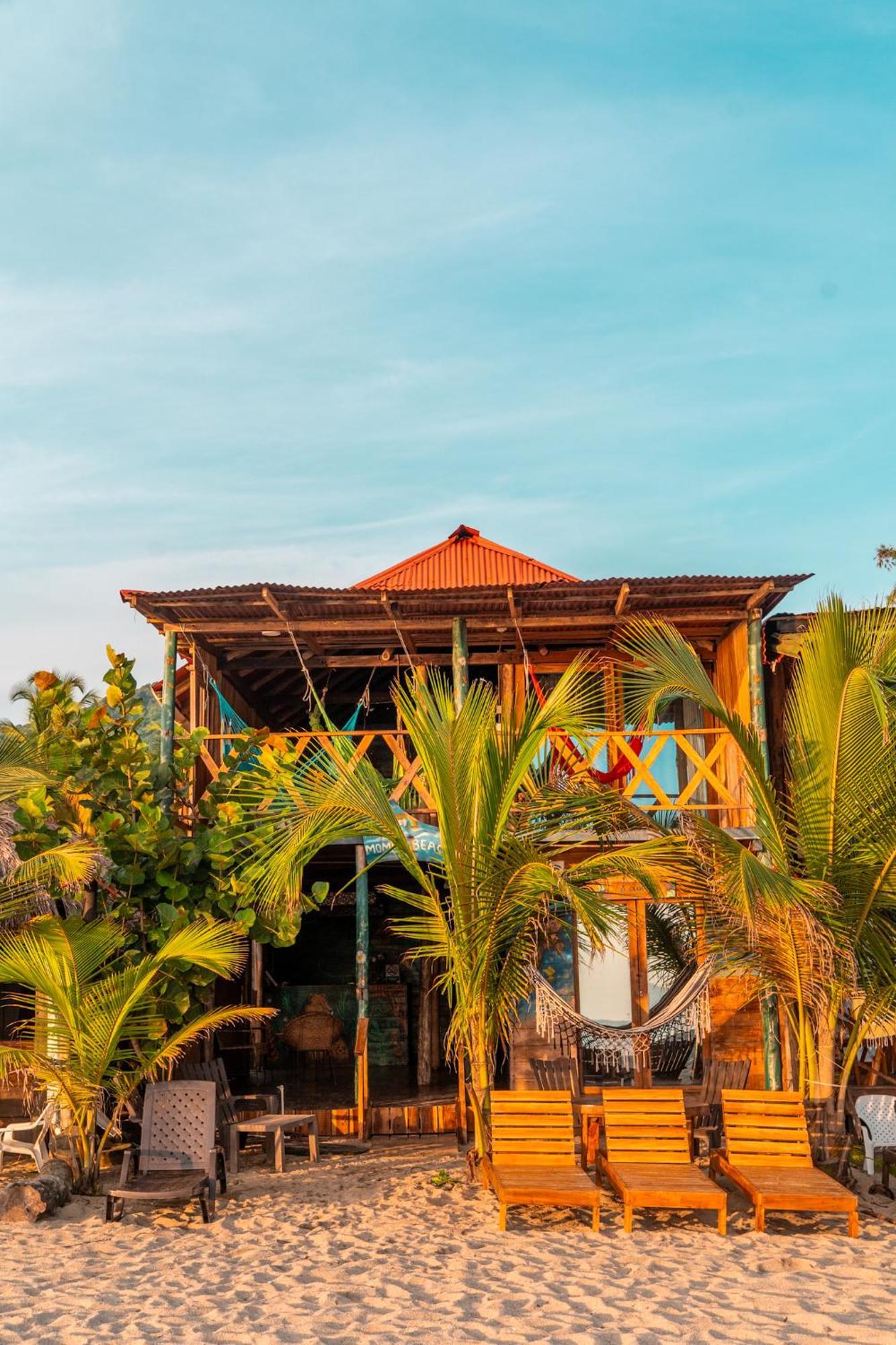 The Mompe Beach Hostal La Poza ภายนอก รูปภาพ